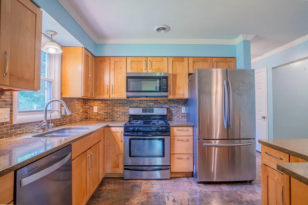 3814 Rockwood Drive Kalamazoo Charter Township MI 49004