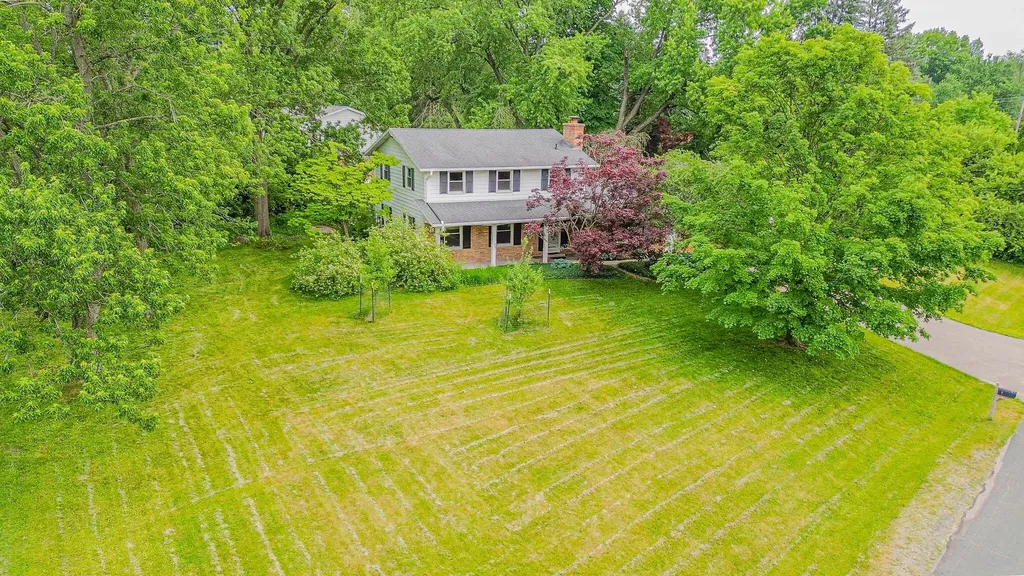 3814 Rockwood Drive Kalamazoo Charter Township MI 49004