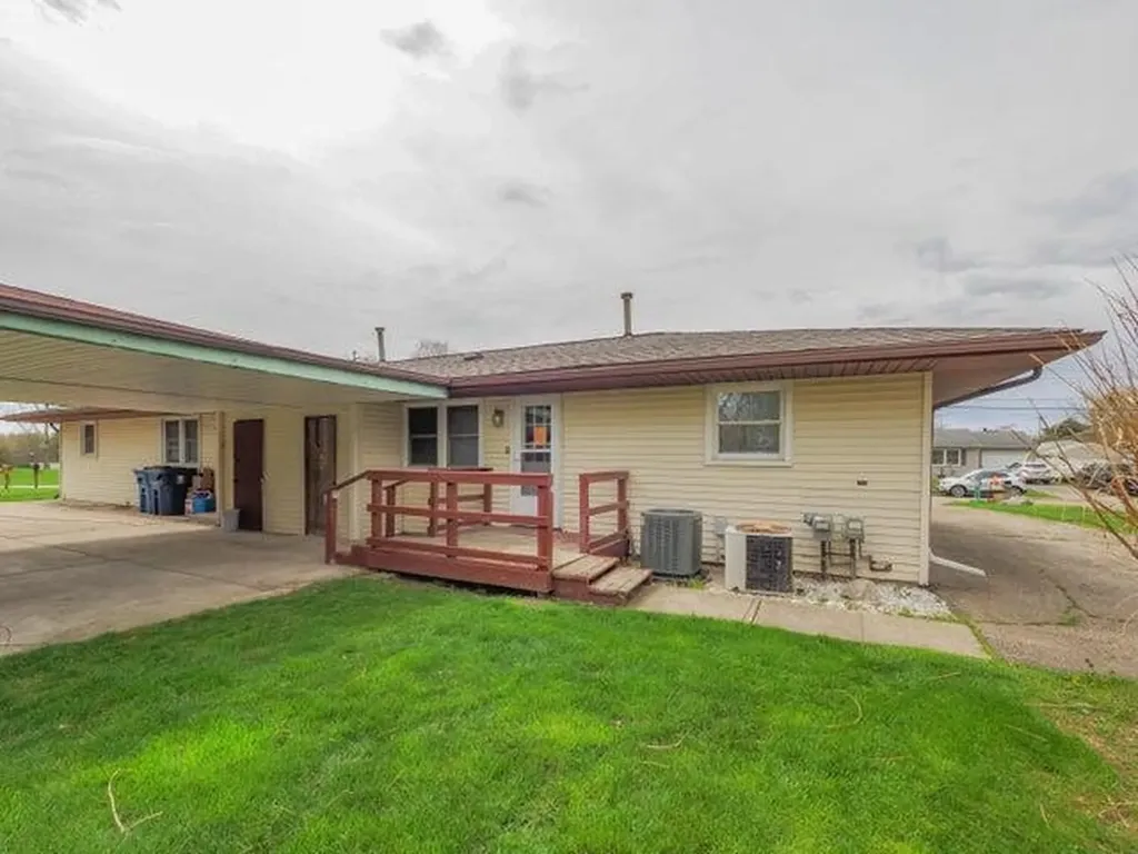 1314-1316 Magnolia Street Comstock Charter Township MI 49048