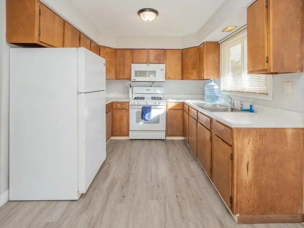 1516 Nazareth Road Kalamazoo Charter Township MI 49048