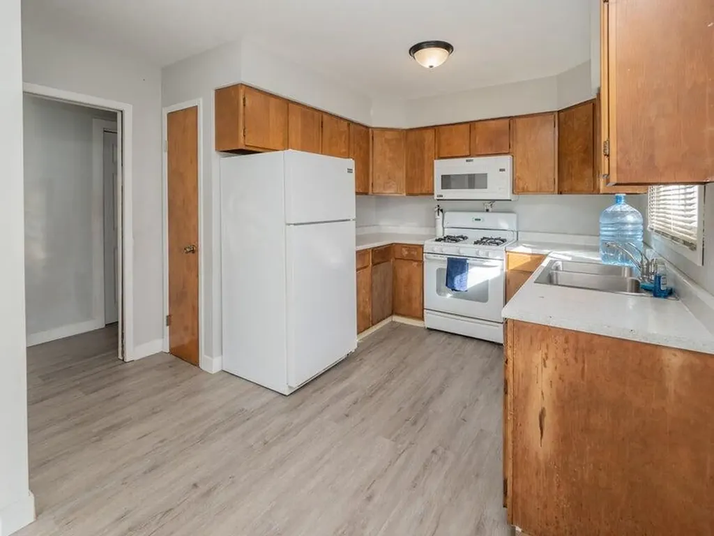 1516 Nazareth Road Kalamazoo Charter Township MI 49048