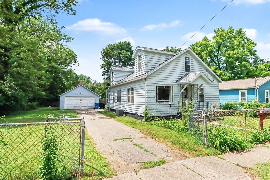 535 Washburn Avenue Kalamazoo Charter Township MI 49048