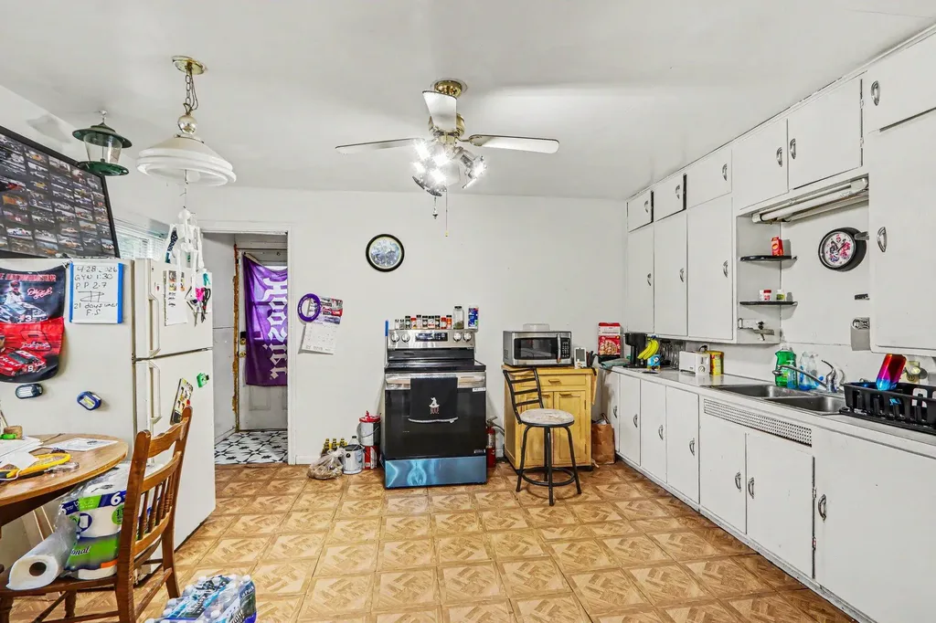 535 Washburn Avenue Kalamazoo Charter Township MI 49048
