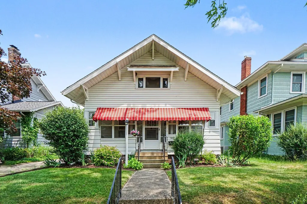 1410 W Maple Street Kalamazoo City MI 49008