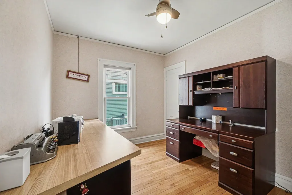 1410 W Maple Street Kalamazoo City MI 49008
