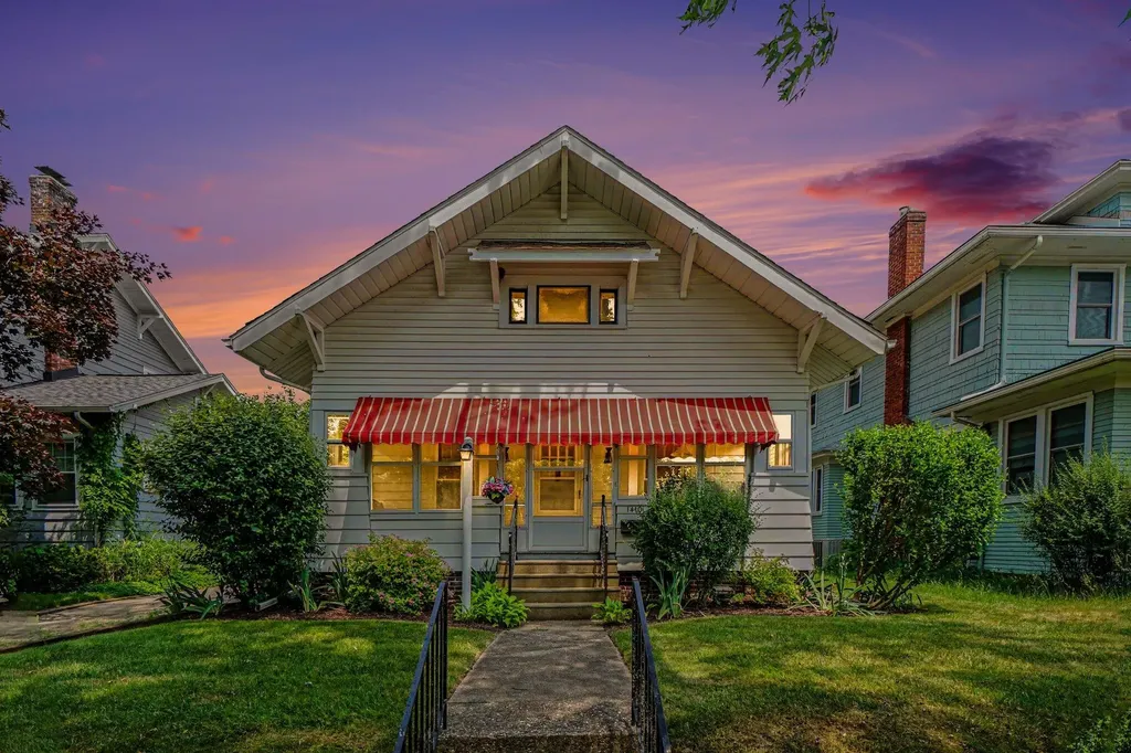 1410 W Maple Street Kalamazoo City MI 49008