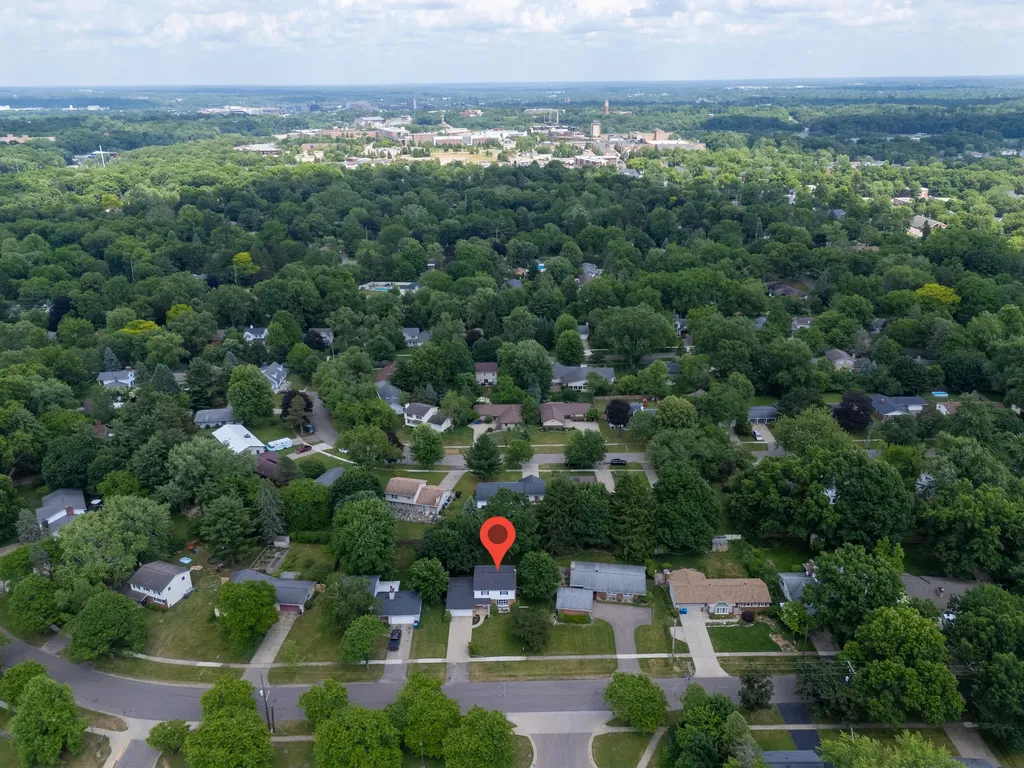 943 Boswell Lane Kalamazoo City MI 49006