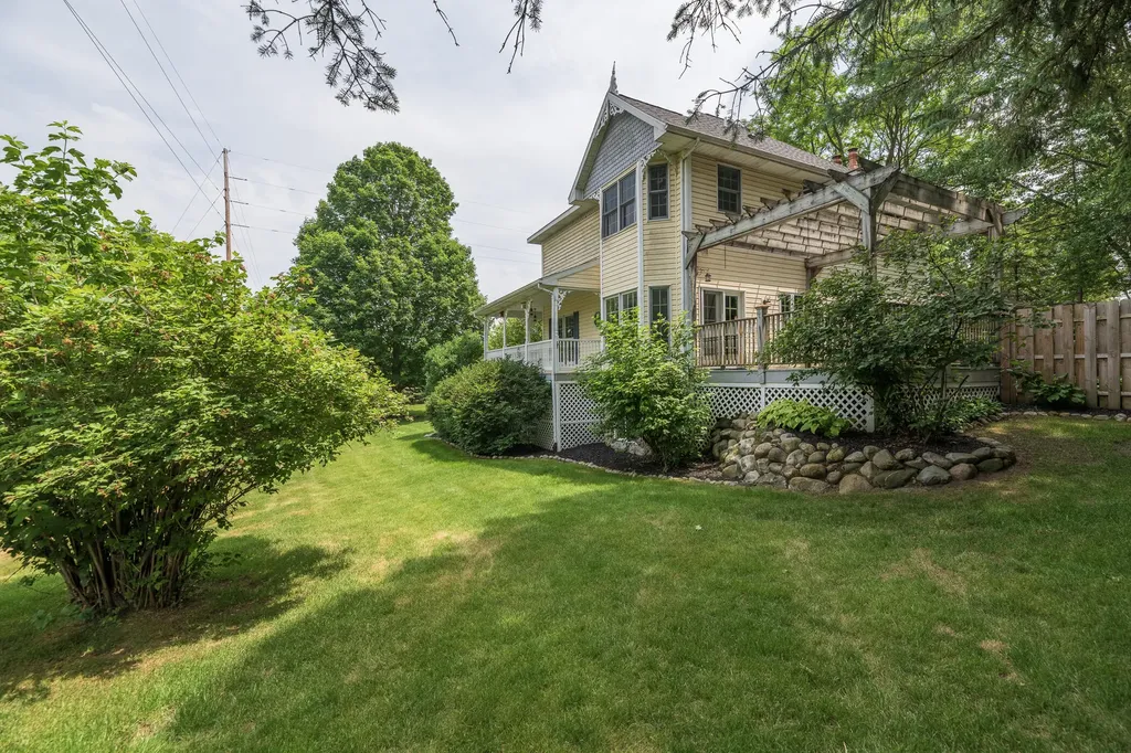7942 S 12th Street Texas Charter Township MI 49009