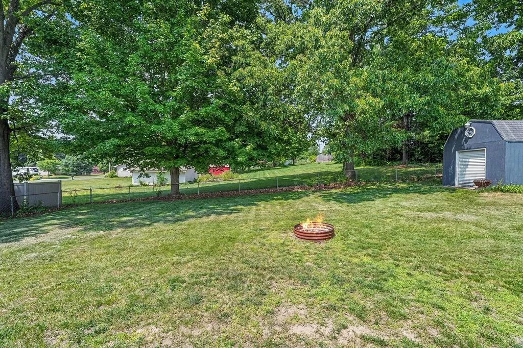 108 Shadowood Lane Emmett Charter Township MI 49014