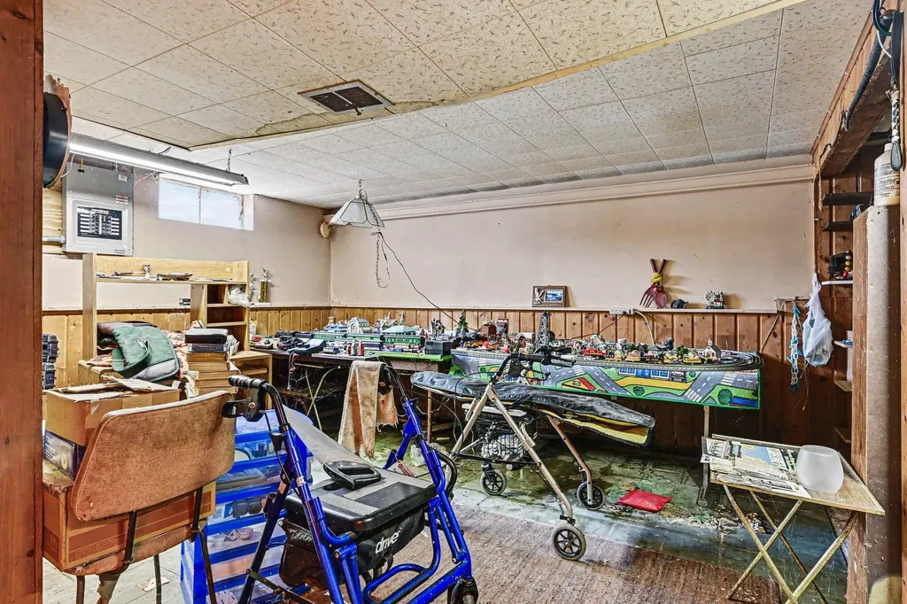 2519 Rolling Hill Avenue Portage City MI 49024