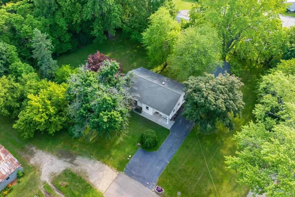 205 Sassafras Street Coloma Charter Township MI 49038