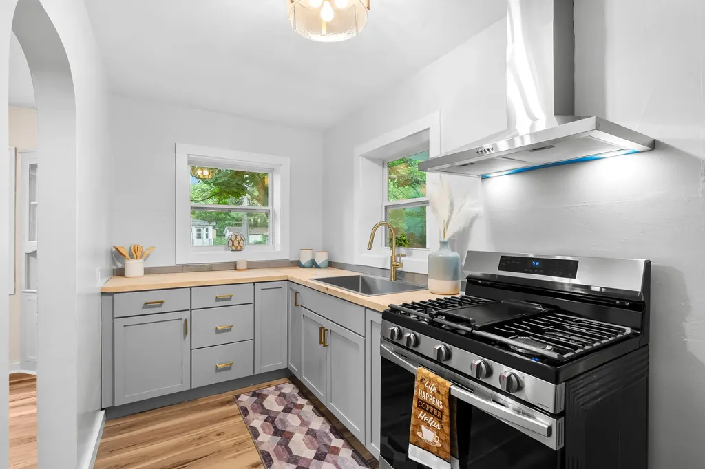205 Sassafras Street Coloma Charter Township MI 49038