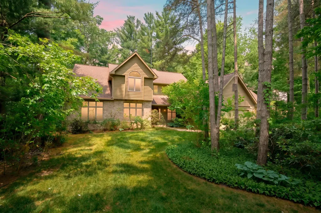 5434 Saddle Club Drive Texas Charter Township MI 49009