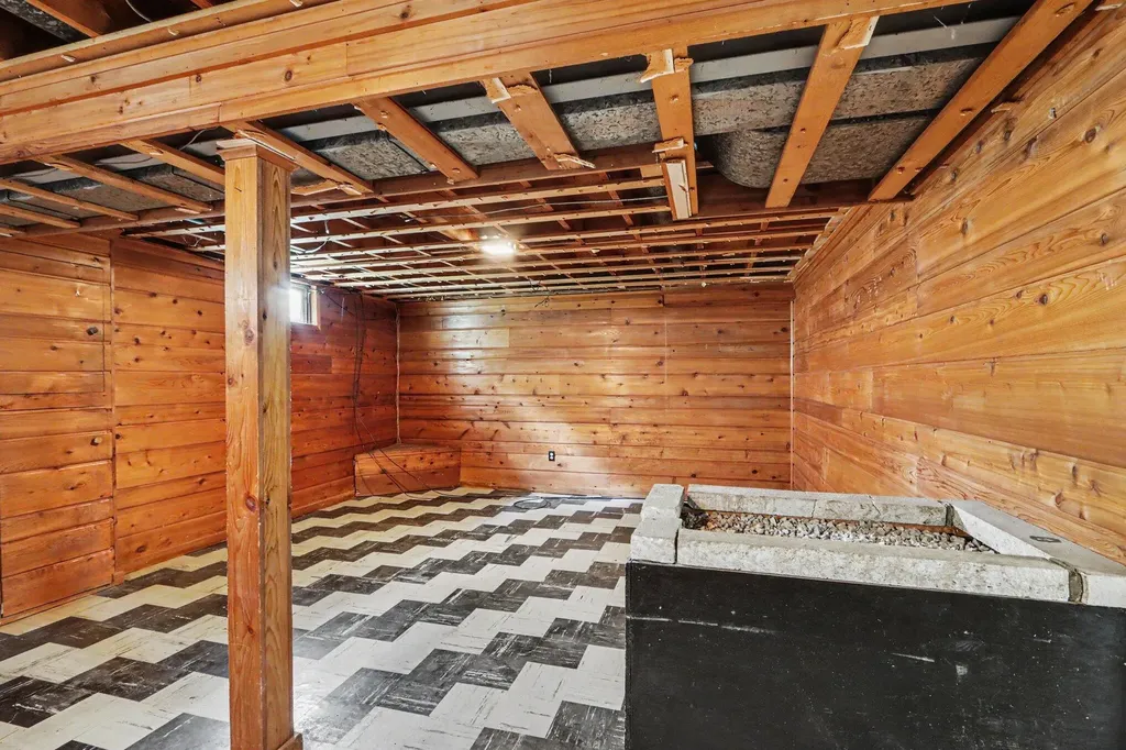241 Ardmoor Drive Bedford Charter Township MI 49037
