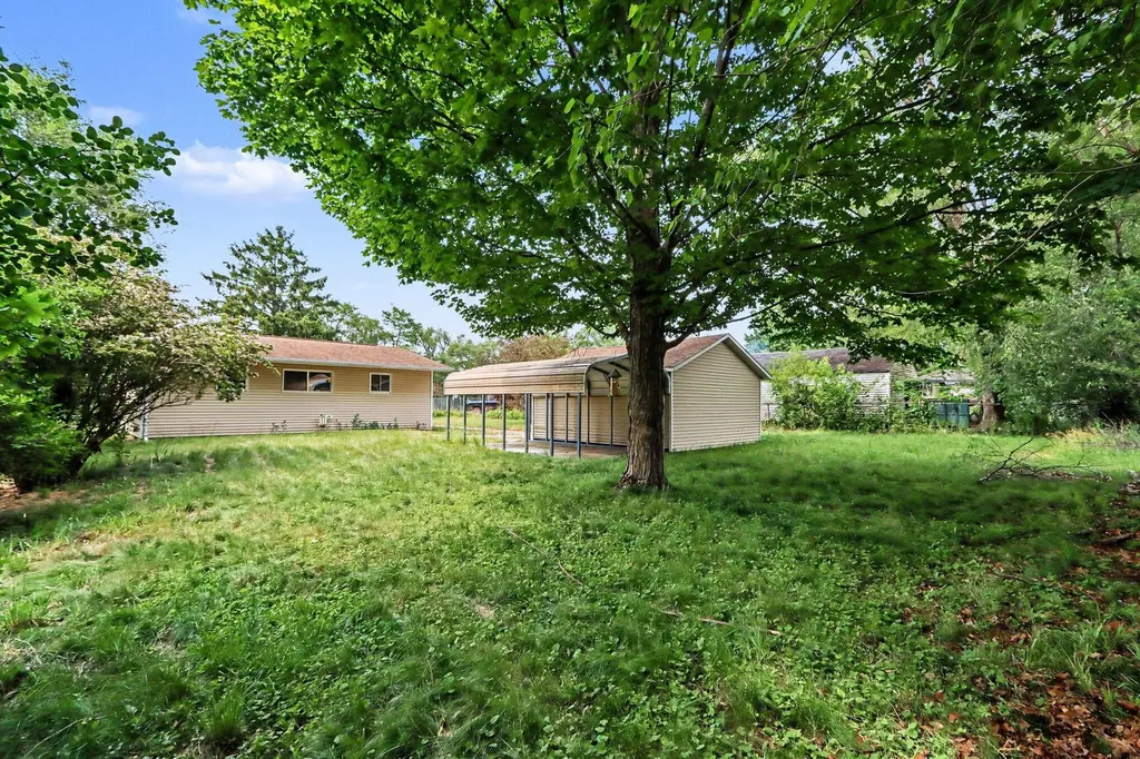 241 Ardmoor Drive Bedford Charter Township MI 49037