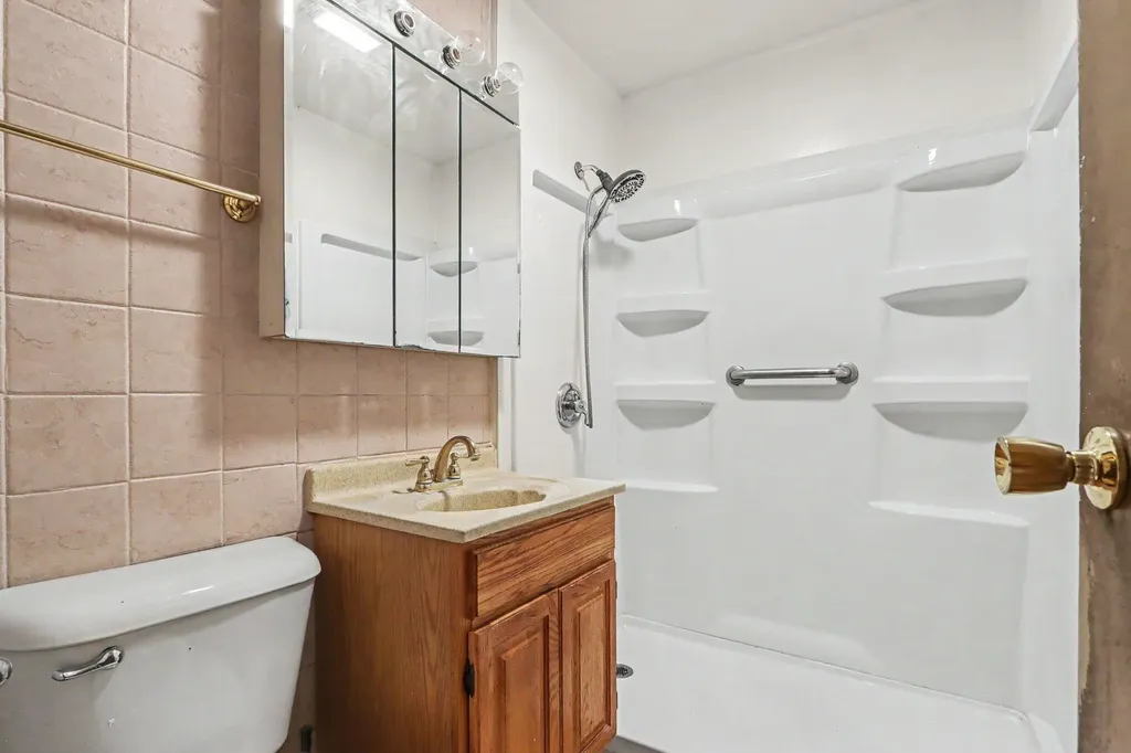 241 Ardmoor Drive Bedford Charter Township MI 49037