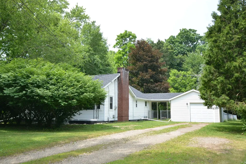 5061 Fordham Avenue Comstock Charter Township MI 49048