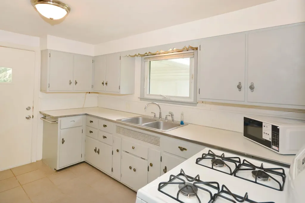 5061 Fordham Avenue Comstock Charter Township MI 49048