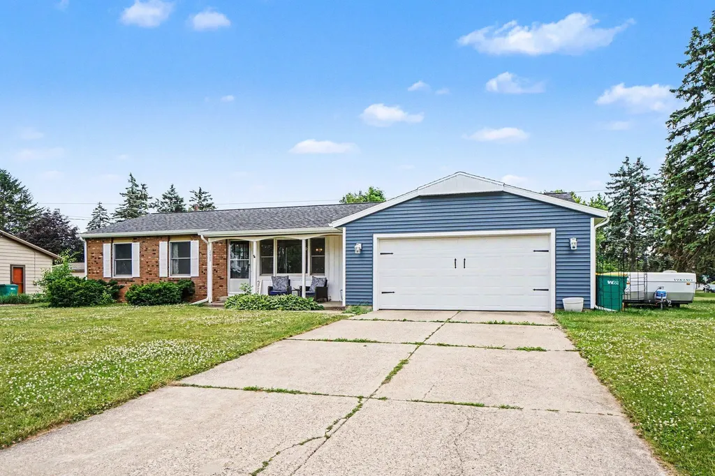 2605 Heverly Drive E Portage City MI 49024