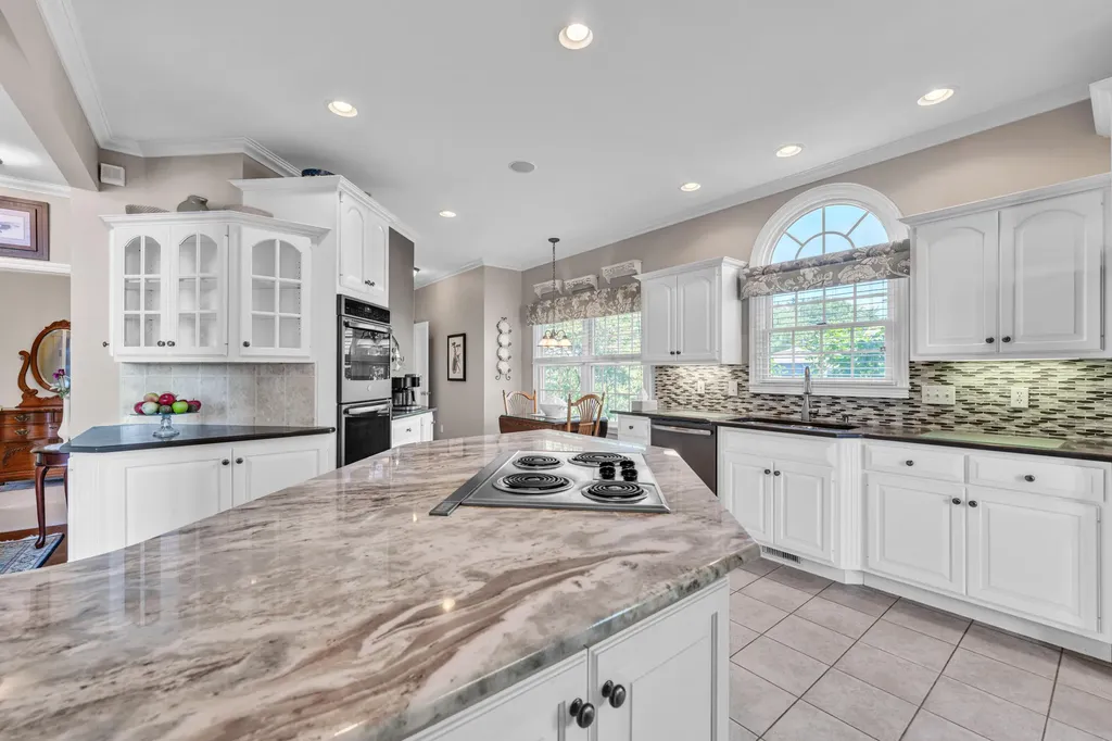 15311 S Barton Lake Drive Schoolcraft Township MI 49097