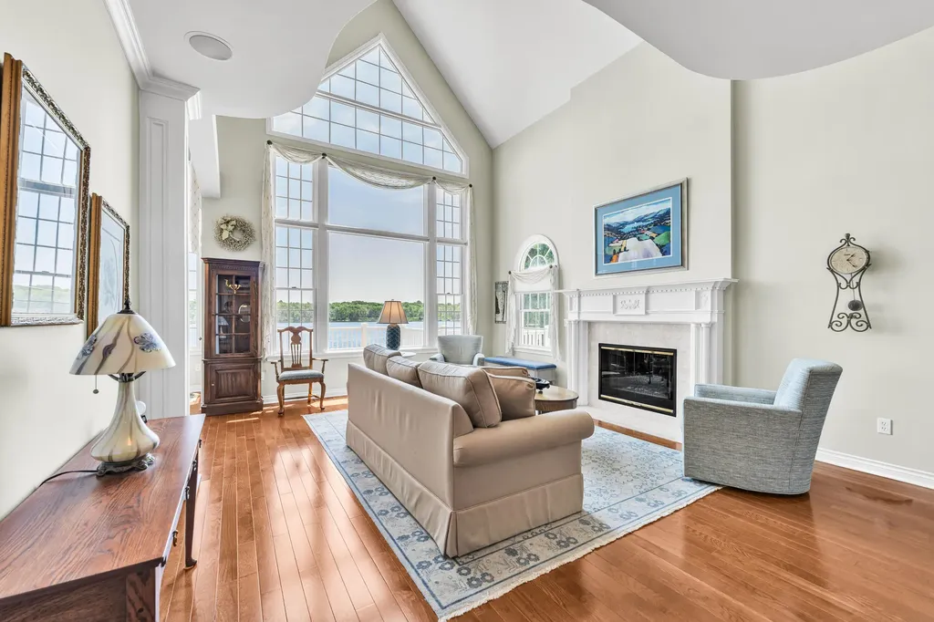 15311 S Barton Lake Drive Schoolcraft Township MI 49097