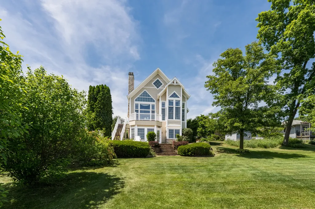 15311 S Barton Lake Drive Schoolcraft Township MI 49097