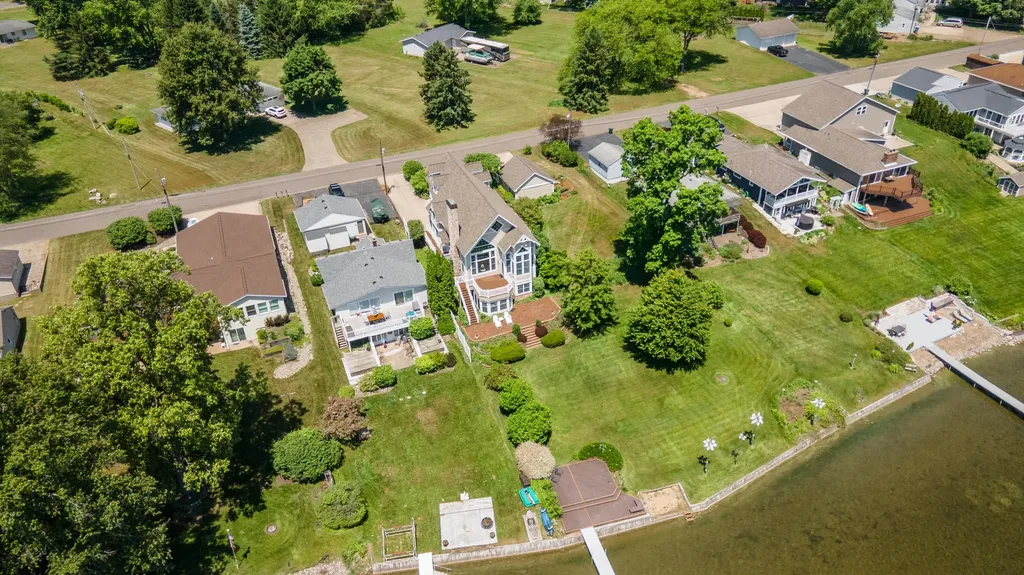 15311 S Barton Lake Drive Schoolcraft Township MI 49097