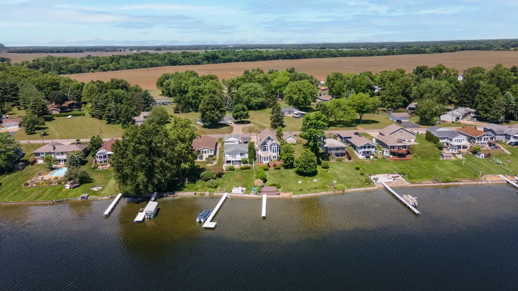 15311 S Barton Lake Drive Schoolcraft Township MI 49097