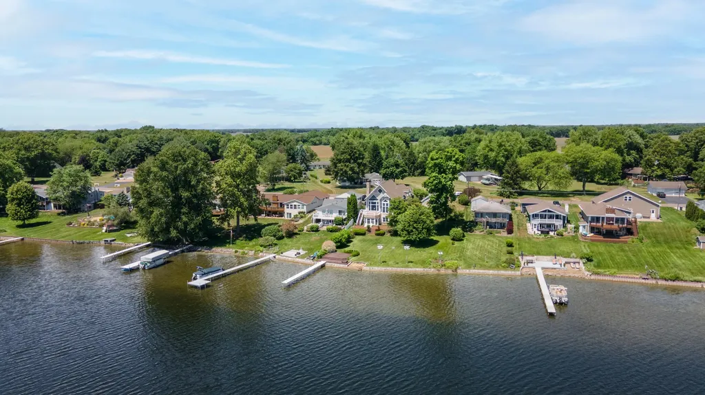 15311 S Barton Lake Drive Schoolcraft Township MI 49097