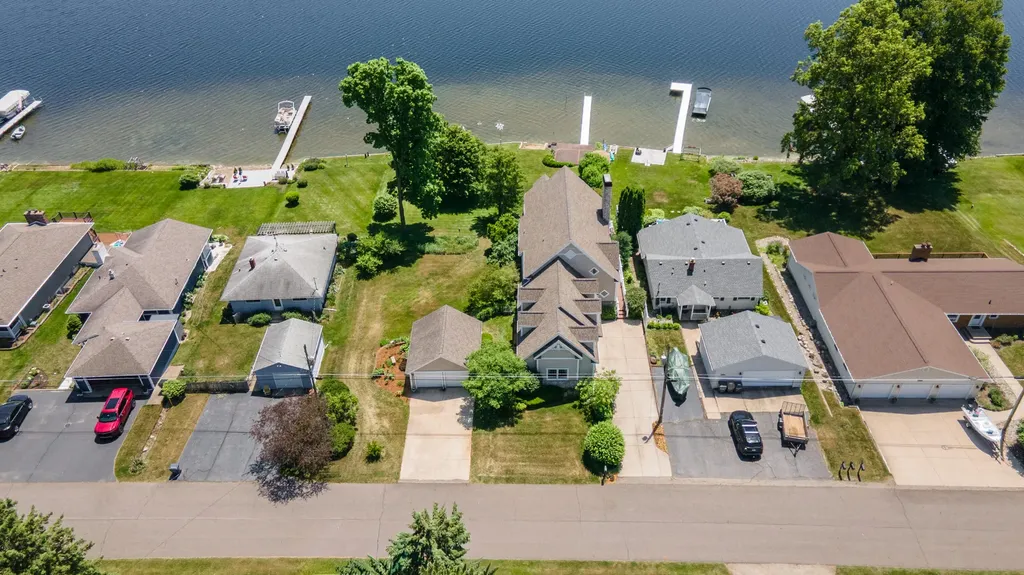 15311 S Barton Lake Drive Schoolcraft Township MI 49097