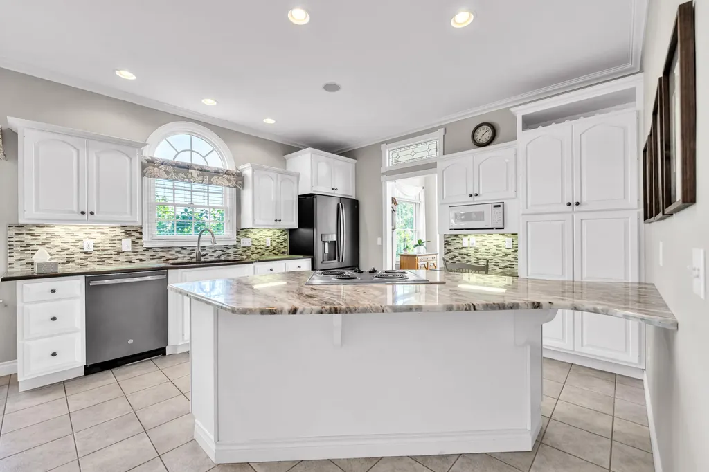 15311 S Barton Lake Drive Schoolcraft Township MI 49097