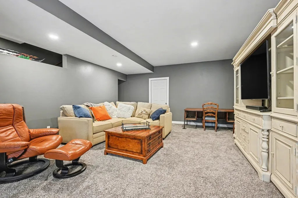 6390 Shugarbush Trail Oshtemo Charter Township MI 49009