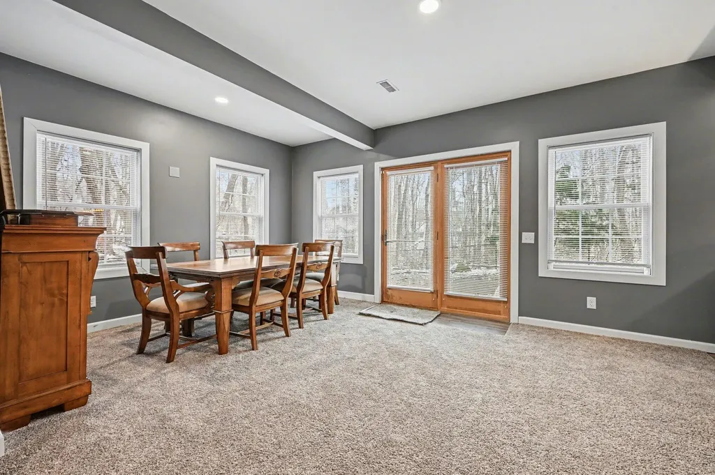 6390 Shugarbush Trail Oshtemo Charter Township MI 49009