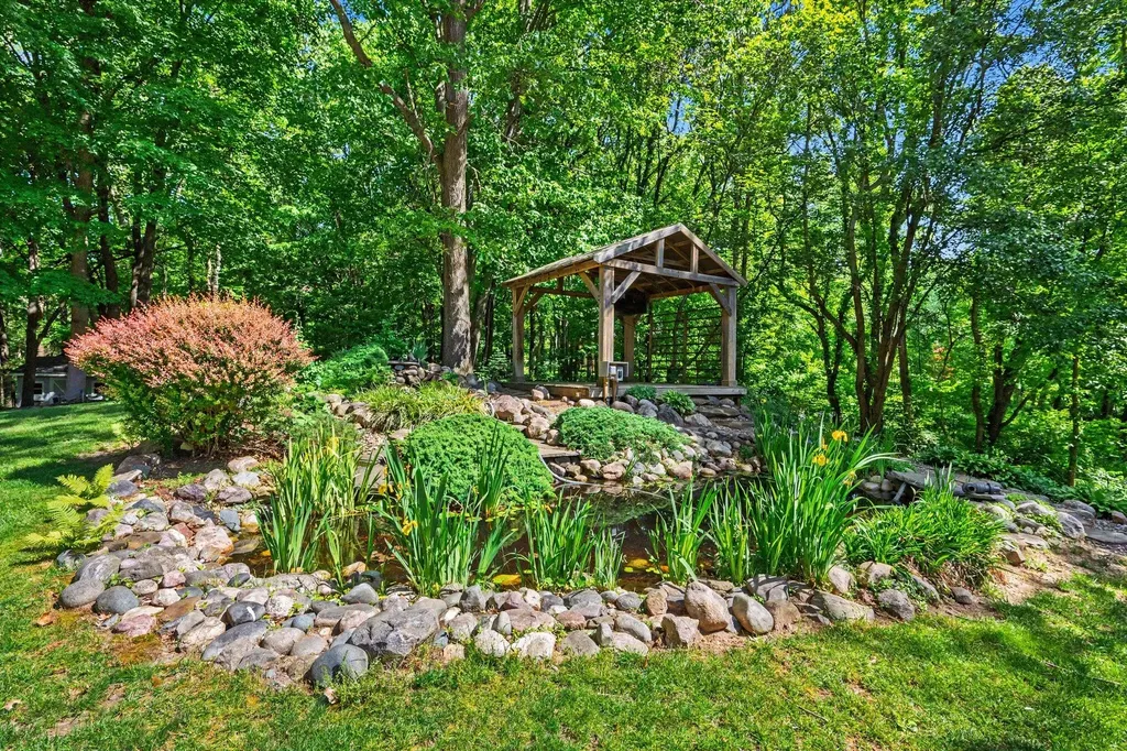 6390 Shugarbush Trail Oshtemo Charter Township MI 49009