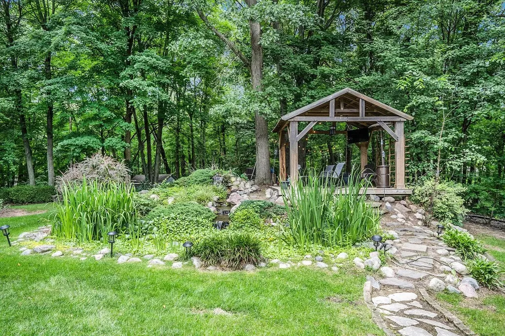 6390 Shugarbush Trail Oshtemo Charter Township MI 49009