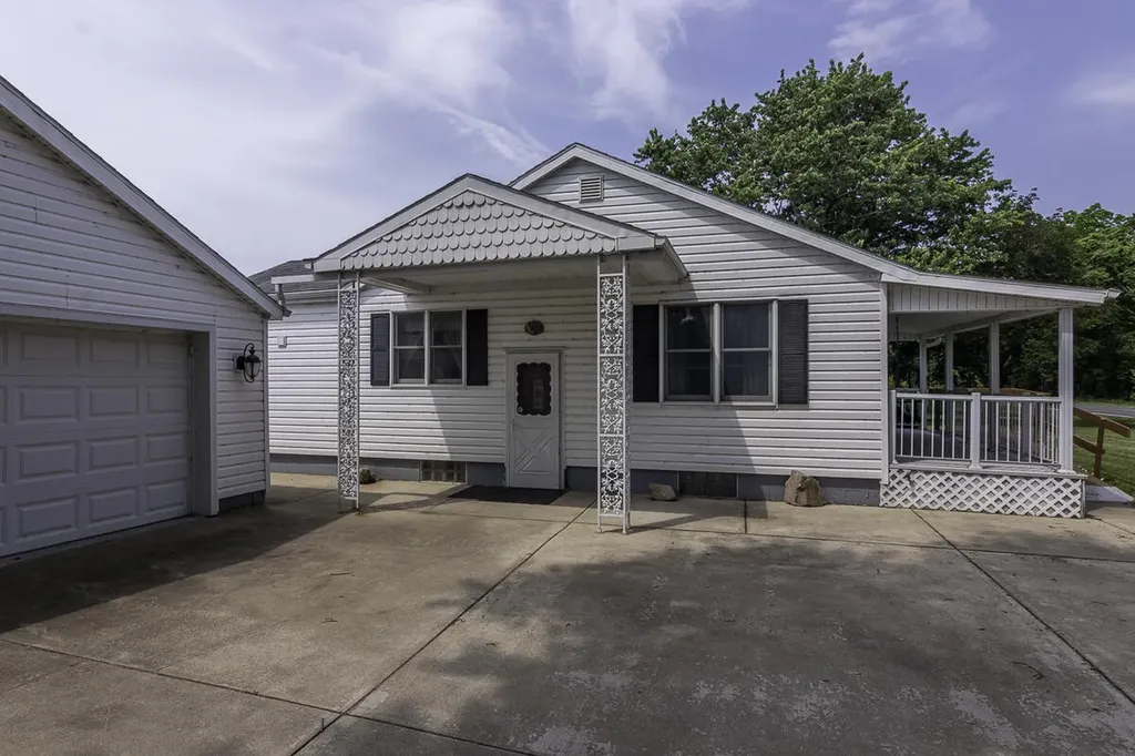 6125 W X Y Avenue Prairie Ronde Township MI 49087