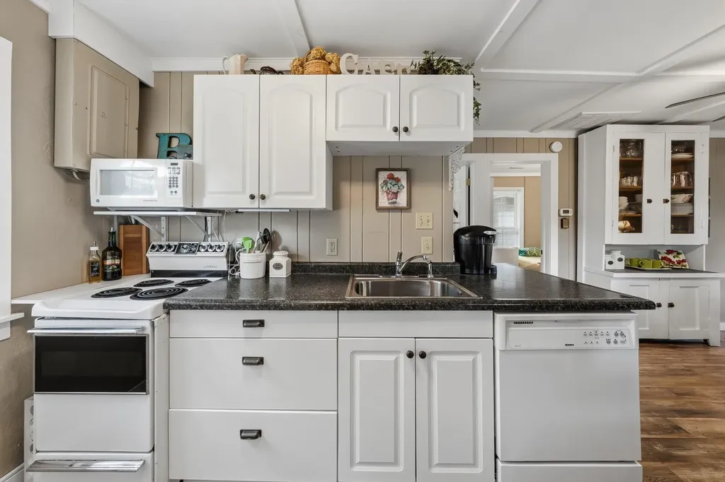 11478 Handy Lane Prairieville Township MI 49080
