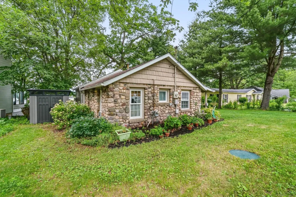 11478 Handy Lane Prairieville Township MI 49080