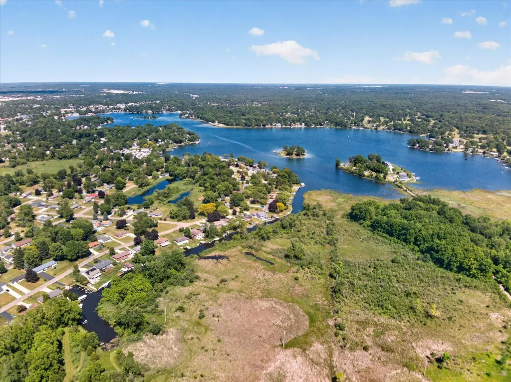 340 Lakeshore Drive Battle Creek City MI 49015