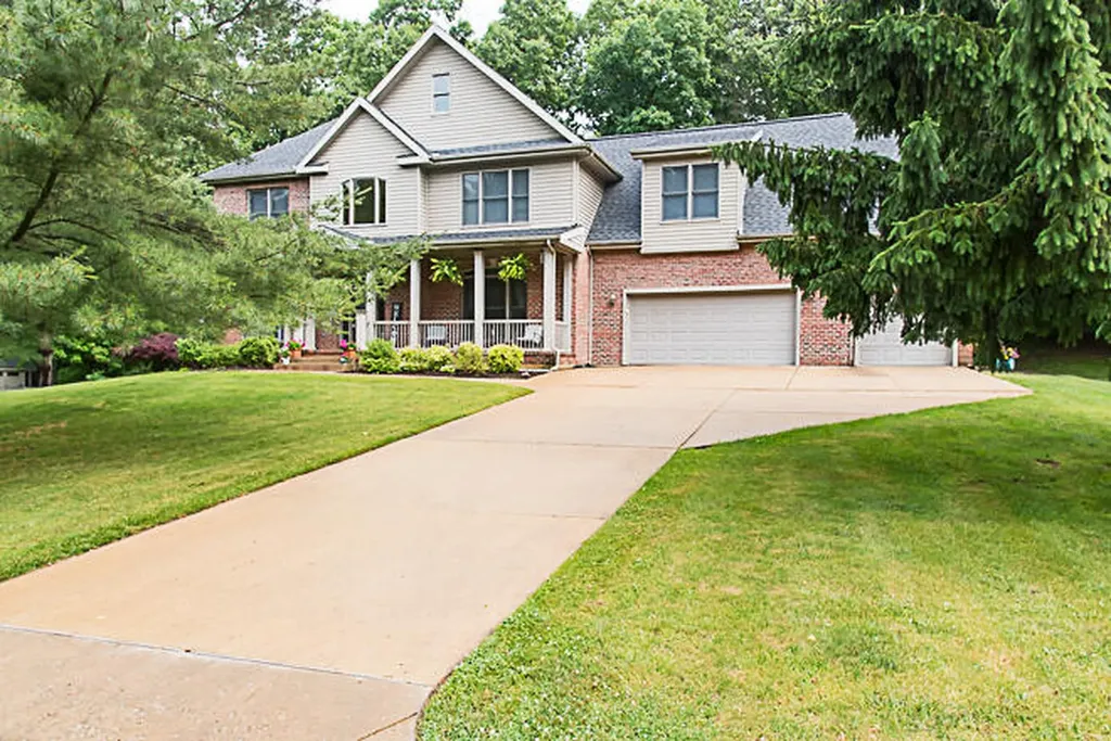 25 Christian Drive Emmett Charter Township MI 49014