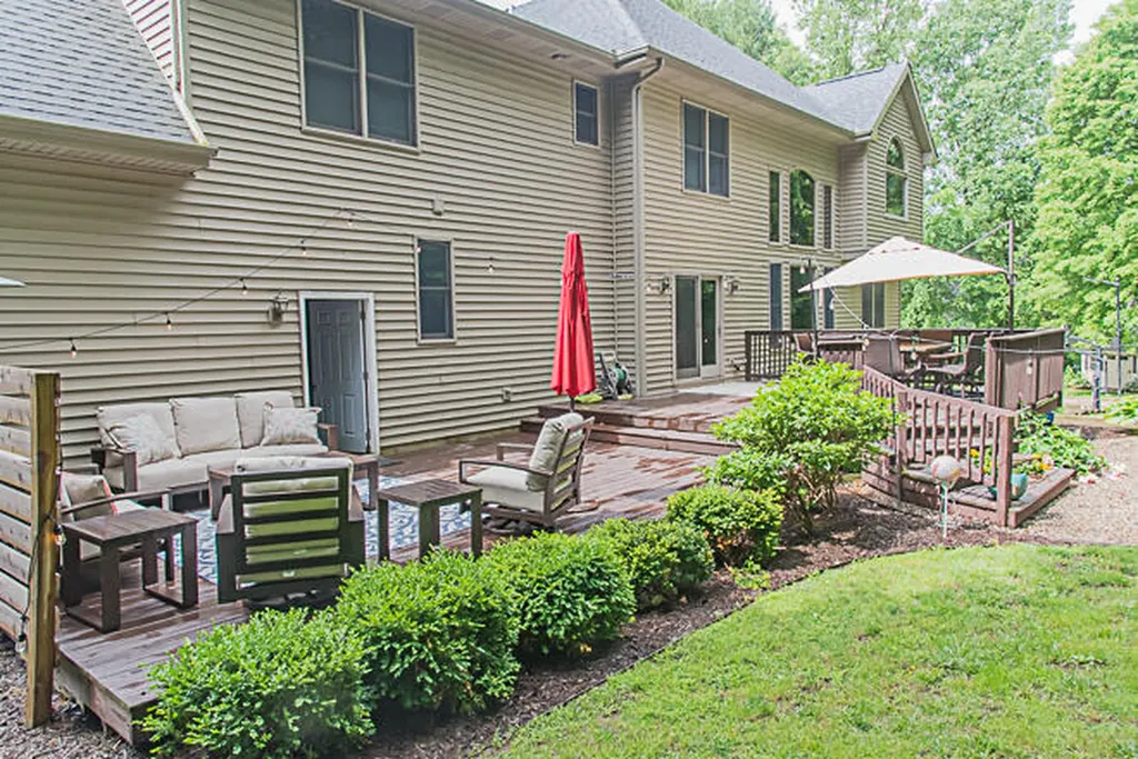 25 Christian Drive Emmett Charter Township MI 49014