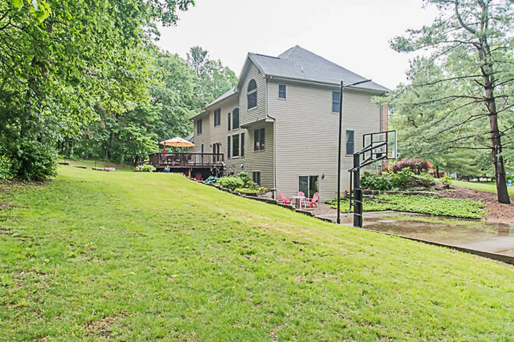 25 Christian Drive Emmett Charter Township MI 49014