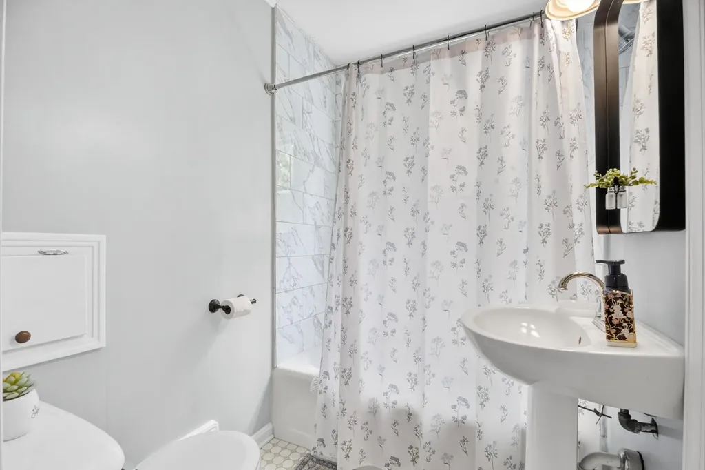 2915 Lorraine Avenue Kalamazoo City MI 49008