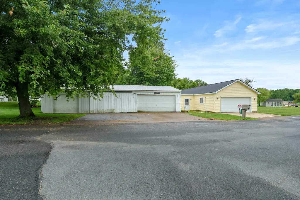 2380 33rd Street Allegan Township MI 49010
