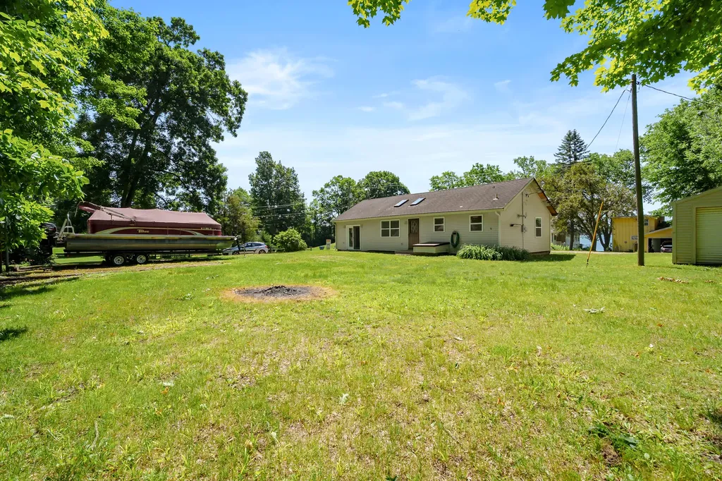 32851 Lake Drive Porter Township MI 49065