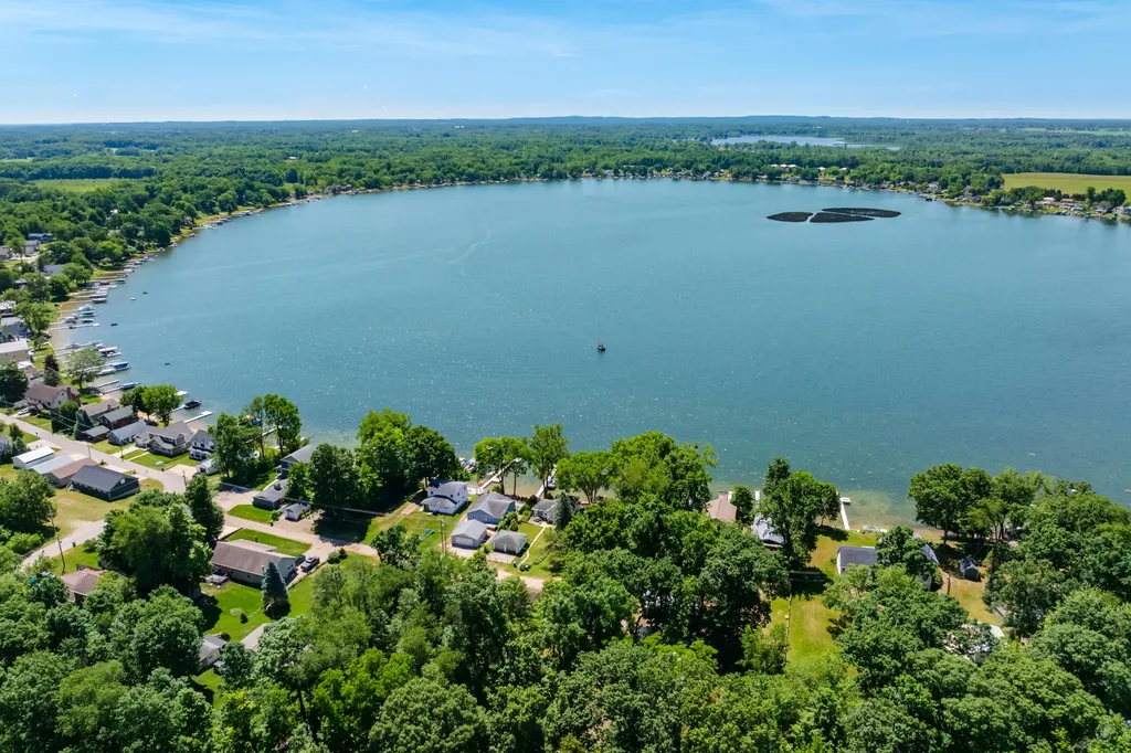32851 Lake Drive Porter Township MI 49065