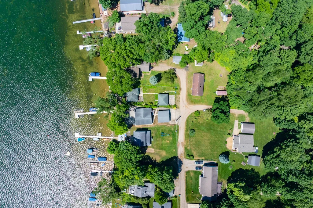 32851 Lake Drive Porter Township MI 49065