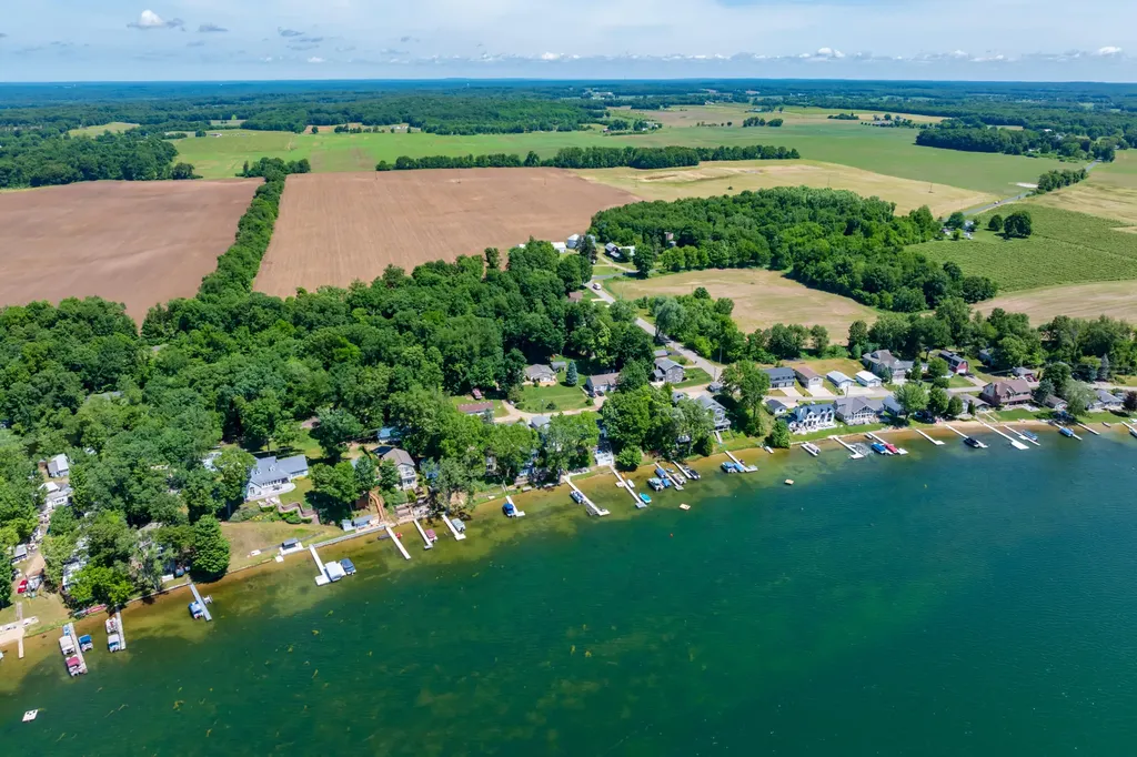 32851 Lake Drive Porter Township MI 49065