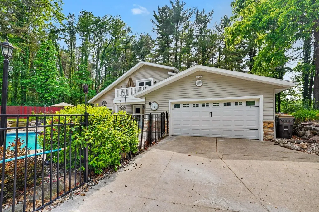 9979 W Main Street Oshtemo Charter Township MI 49009