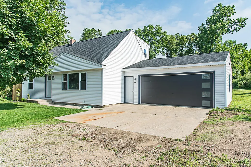 1822 W Centre Avenue Portage City MI 49024